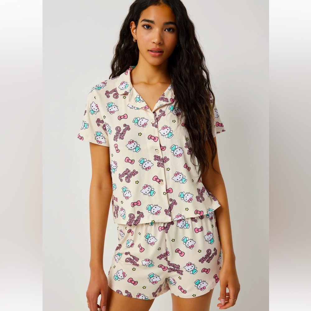 - Hello Kitty Bows  Two Piece Pajama Set in Size Medium NWT